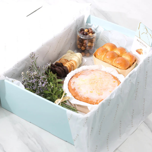 Caja Regalo de Flores y Dulces