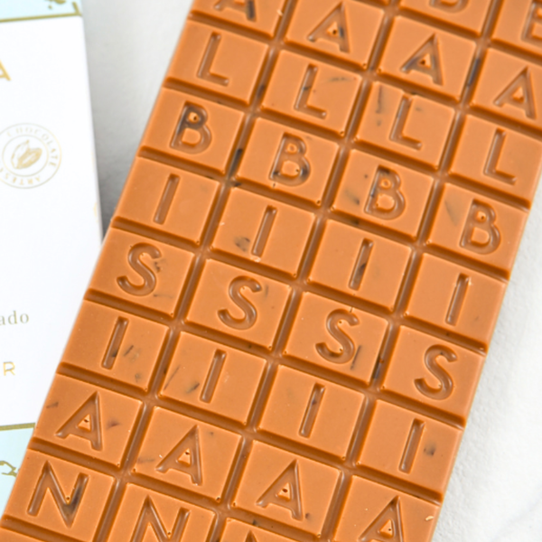 - Caja Regalo de Flores y Dulces -