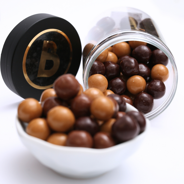 Caja Regalo de Flores y Dulces