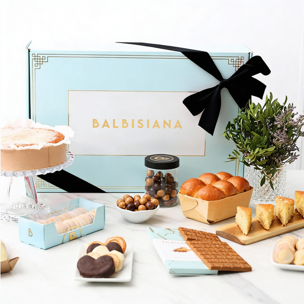 Caja Regalo de Flores y Dulces