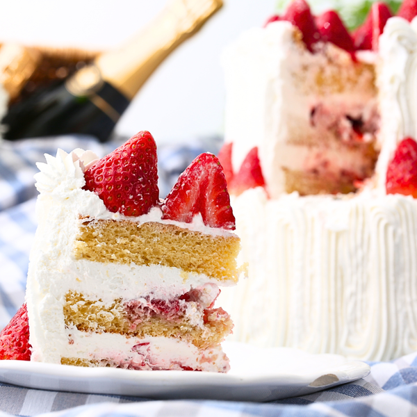 Tarta de dos pisos fresas con nata