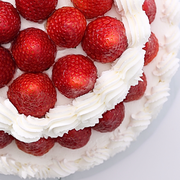 Tarta de dos pisos fresas con nata