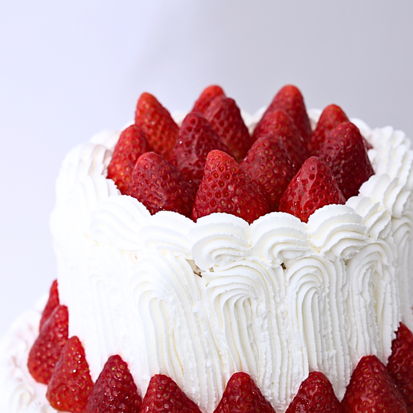 Tarta de dos pisos fresas con nata