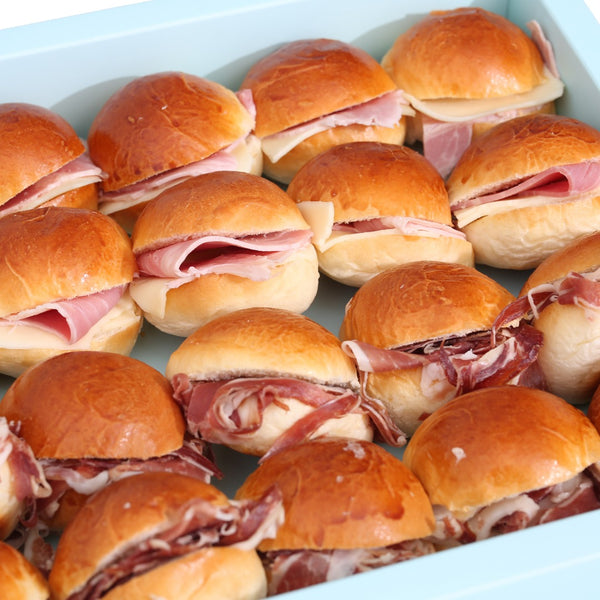 - Bandeja Medias noches de jamón ibérico y jamón y queso -